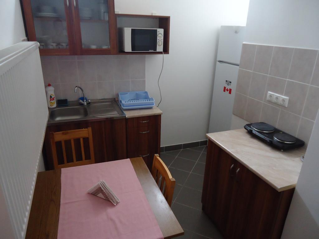 Harmony Panzio Bed & Breakfast Hajduszoboszlo Ruang foto